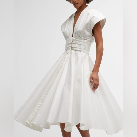 Alexis Jaden dress in white size large - Picture 5 of 14